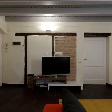 House 41, Nuovo In Borgo Storico Appartement *